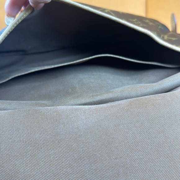 LV47 LOUIS VUITTON mono saumur 30 - Picture 8 of 13